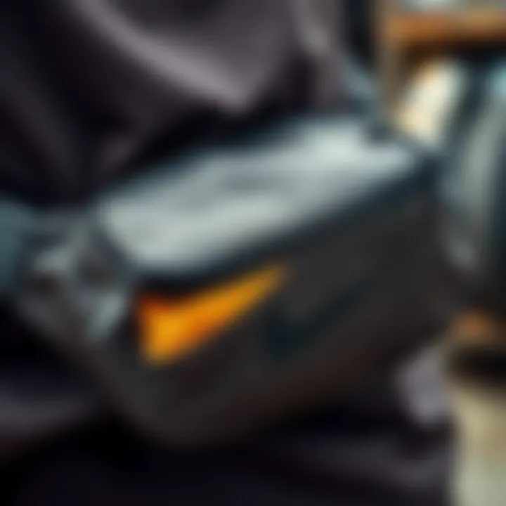 Quality Craftsmanship: The Material of Nike Fanny Pack Close-up of the high-quality material and stitching of the Nike fanny pack